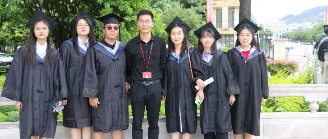 辅导员故事 | 邹耀辉：成为学生成长路上的良师益友