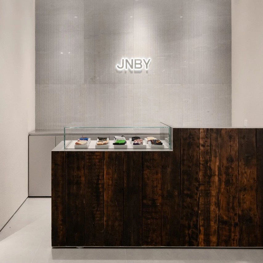 JNBY｜西安赛格国际中心店焕新启幕