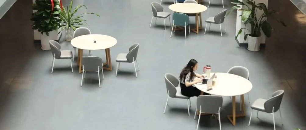 中式留白的风吹到了大学校园