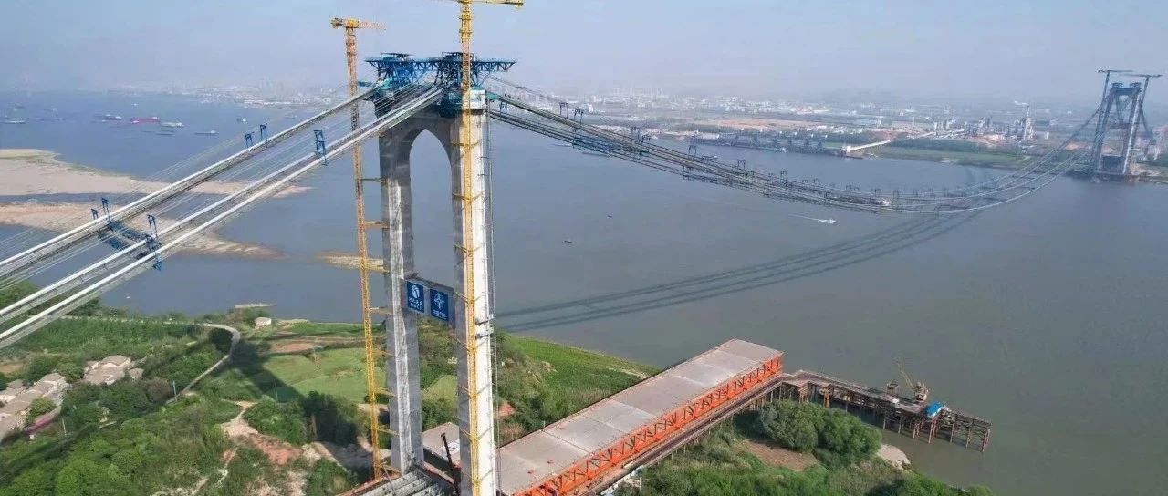 青岛特钢2100兆帕级缆索：托起世界最大跨度四主缆悬索桥的“钢铁脊梁”