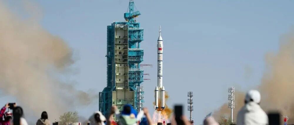 【经济热点】增强必胜信心 赢得战略主动——党的二十届四中全会锚定中国式现代化发展新目标